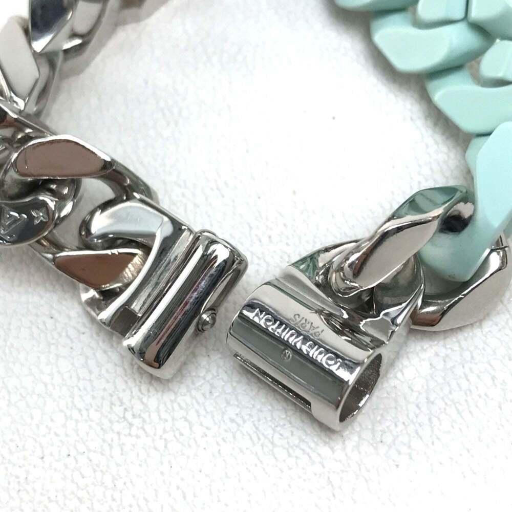 LOUIS VUITTON Green Charm Bracelet - Picture 10 of 10